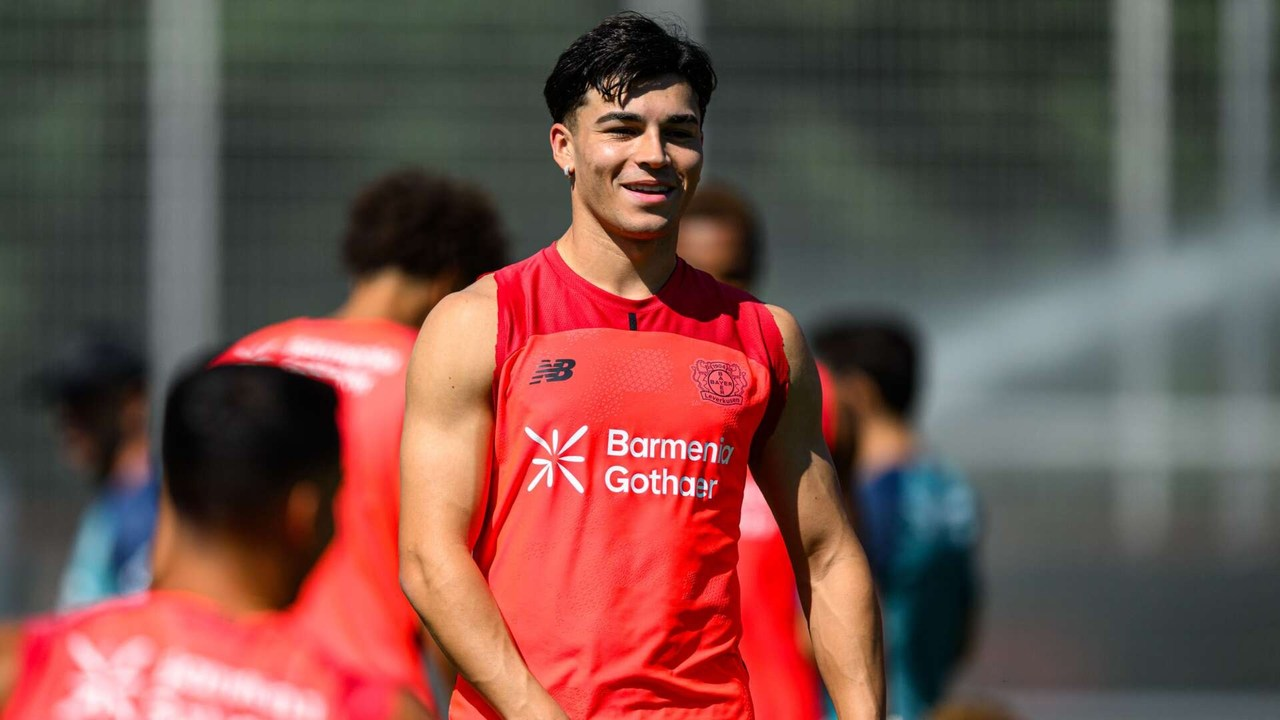 Alejo Sarco tränar med Bayer Leverkusen