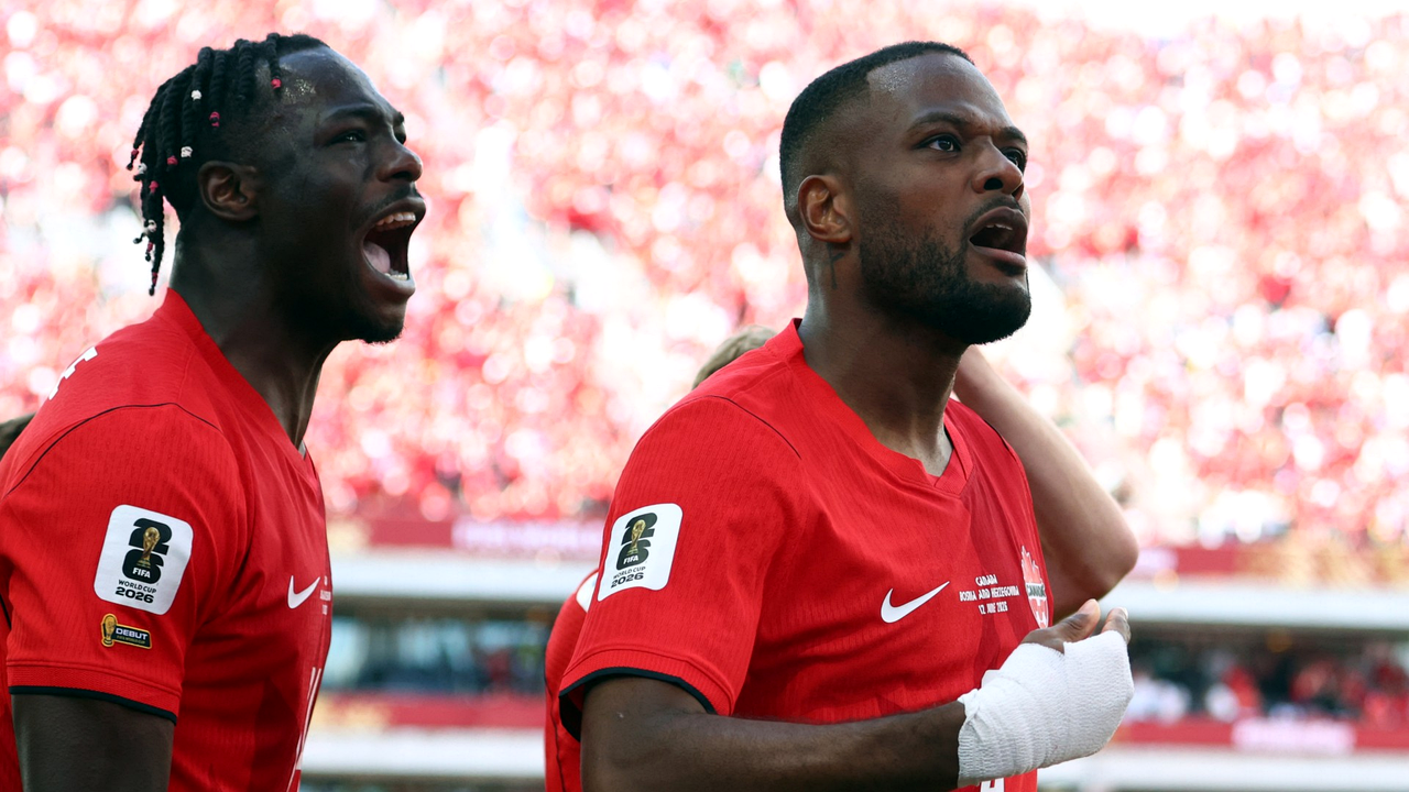보스니아의 4-4-2 도박, Dzeko에게 마지막 홈 개최국 이변 기회를 주다