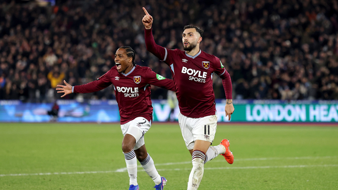 West Ham-spillere fejrer under FA Cup-sejren over Queens Park Rangers