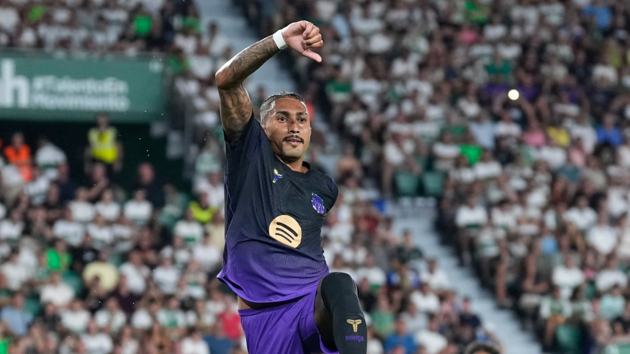 Barcelone attaque la surface d'Elche