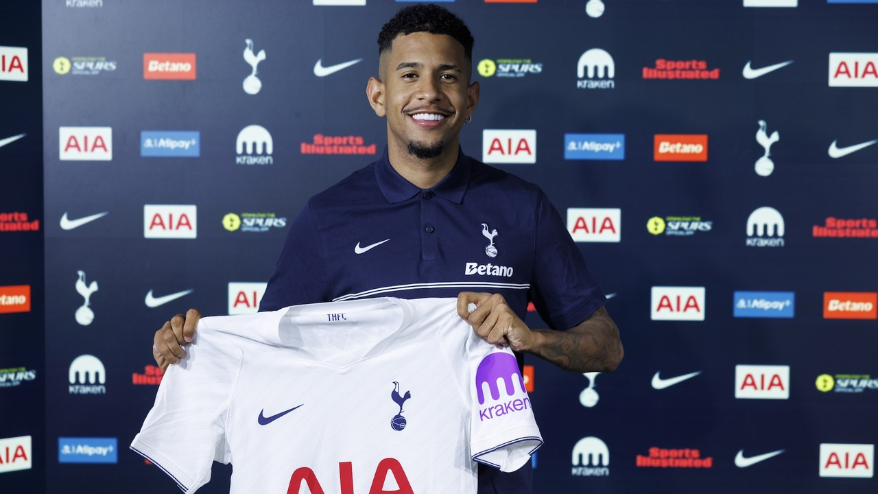 El Tottenham ficha al extremo Savio procedente del Manchester City