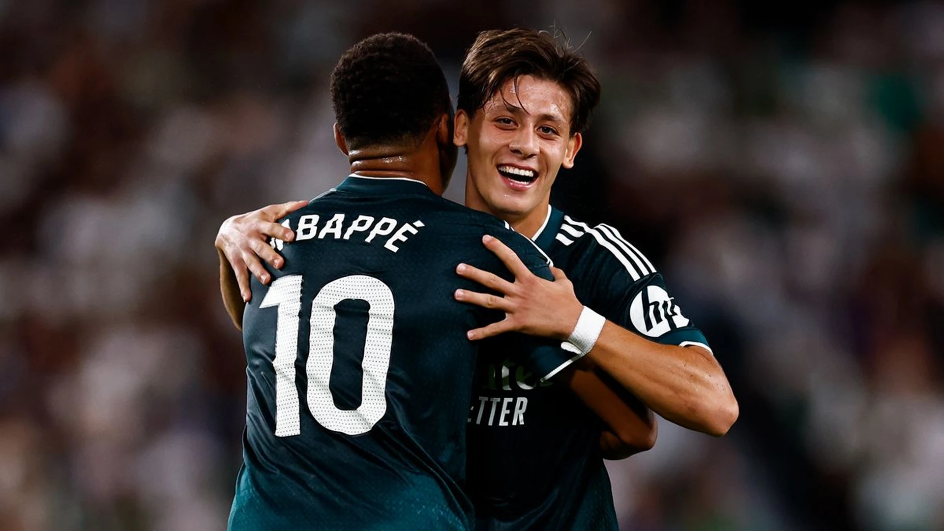 Carlos Espi scorer sent da Real Madrid slo Elche 3-2
