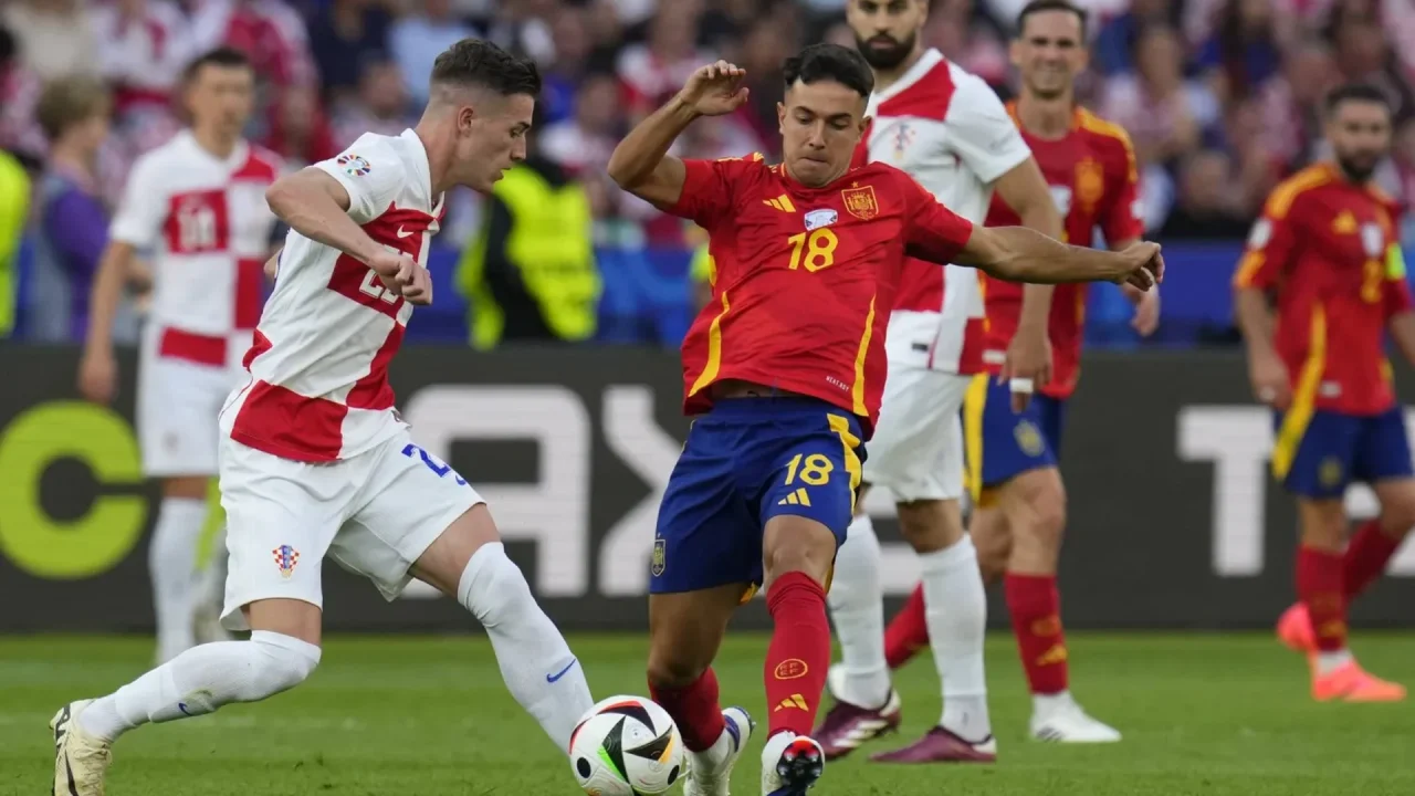 Spanien følger deres sejr på Wembley op med at slå Kroatien 4-1 på hjemmebane